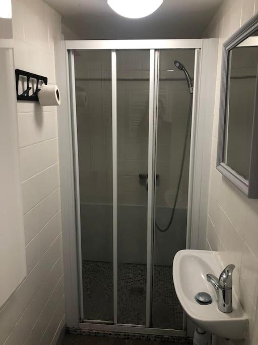 Logement Appartement Bourget Le Bourget Luaran gambar