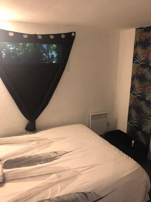 Logement Appartement Bourget Le Bourget Luaran gambar
